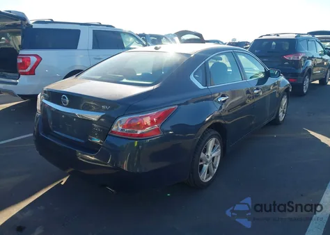 2014 Nissan Altima 2.5 Sv z USA, uszkodzony, nr VIN 1N4AL3AP7EC109639